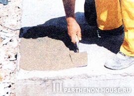 Укладка первого слоя раствора
