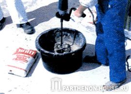 замешиваем клеевый раствор