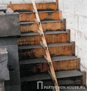 монолитная лестница
