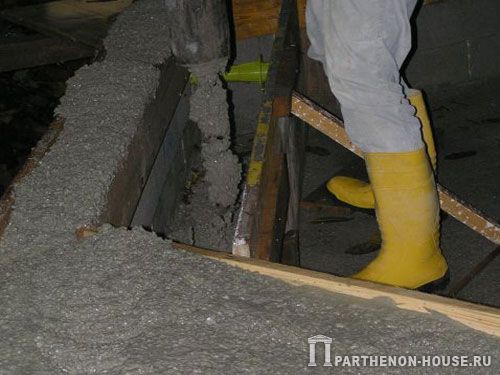 Строительство бетонного бассейна. Бетонирование площадок.