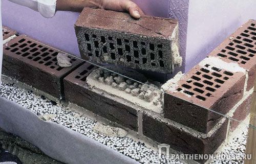 Технология кладки лицевого кирпича. Качество раствора.