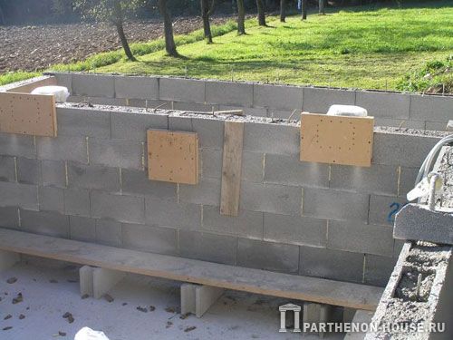 Строительство бетонного бассейна. Скиммеры - установка и крепеж.