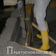 Строительство бетонного бассейна. Бетонирование площадок.