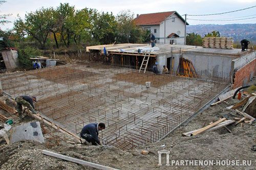 строительство плитного фундамента
